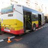Kloubový autobus na lince 9 havaroval v Masarykově ulici / Foto: PČR