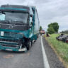 Vozidla po střetu u obce Holovousy na silnici I/35 / Foto: HZSKHK