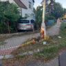 Nehoda ve Svinarech se naštěstí obešla bez zranění / Foto: HZSKHK